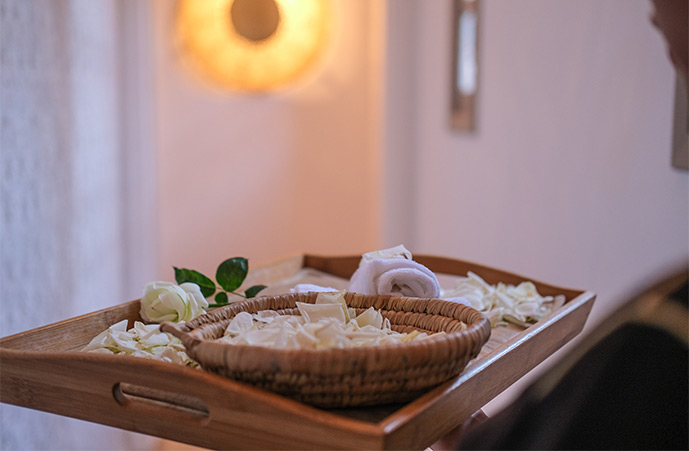 Bienvenida al spa con refrescos tradicionales.